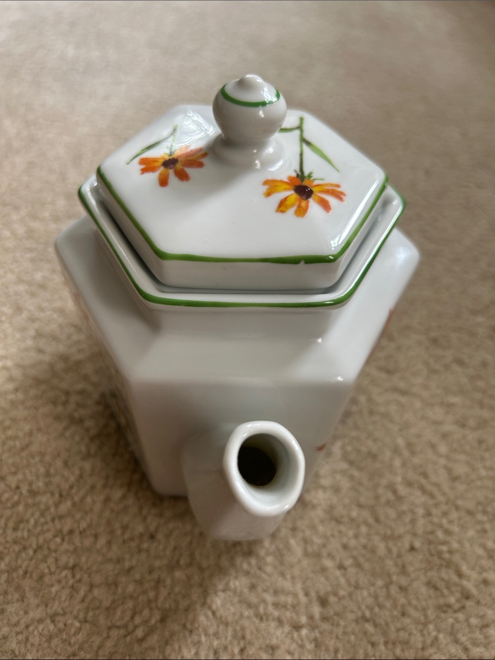 Vintage Toscany Collection White Ceramic Teapot with Orange Floral Design - Picture 4 of 9